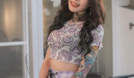 麻豆 艾秋,时尚界的璀璨新星